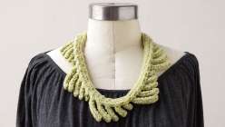 Knit a Necklace