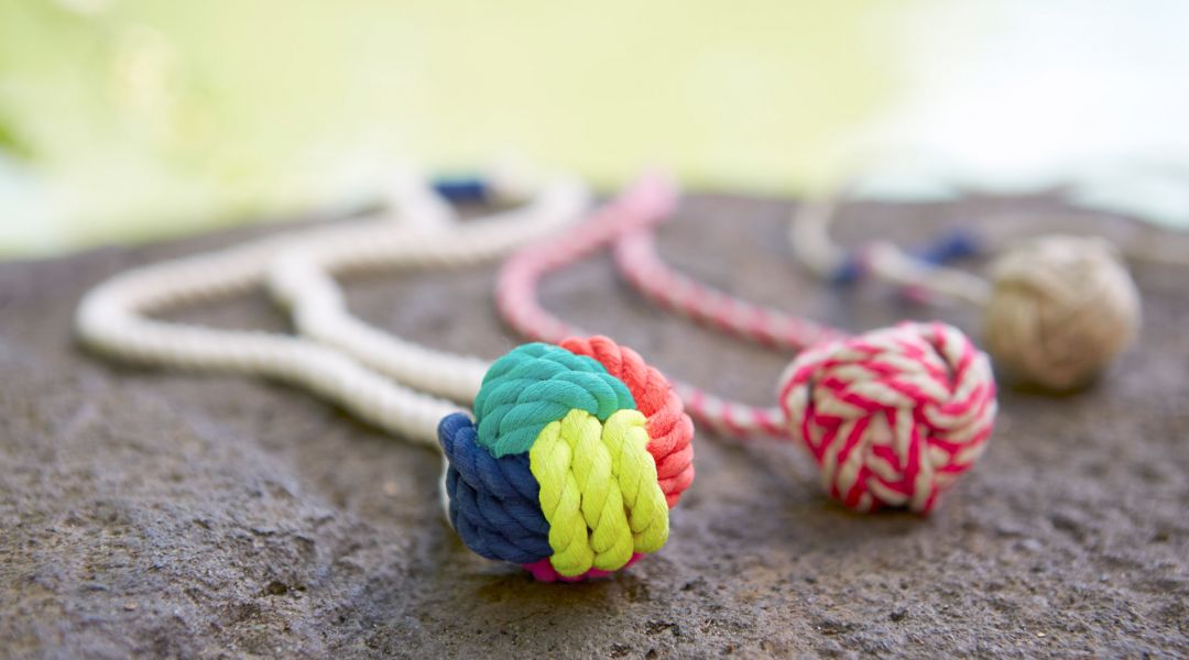 Make a Monkey’s Fist Knotted Necklace