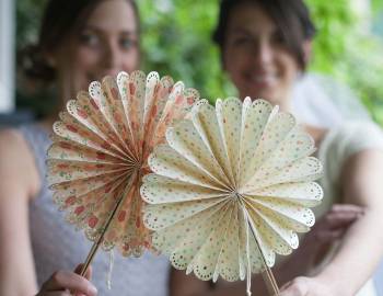 Paper Wedding Crafts: DIY Fans