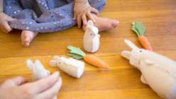 Kata Golda teaches her hand-stitching to make a this bunny in this Easter crafts for kids project. These dolls are a great Eater Decoration project, with tips to work the stitches successfully.
